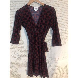 Leota Womens 3/4 Sleeve Wrap Dress Jersey Stretch Geometric Blue Red Size XS.  O